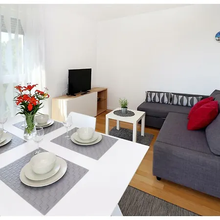 Apartment Royal Primošten